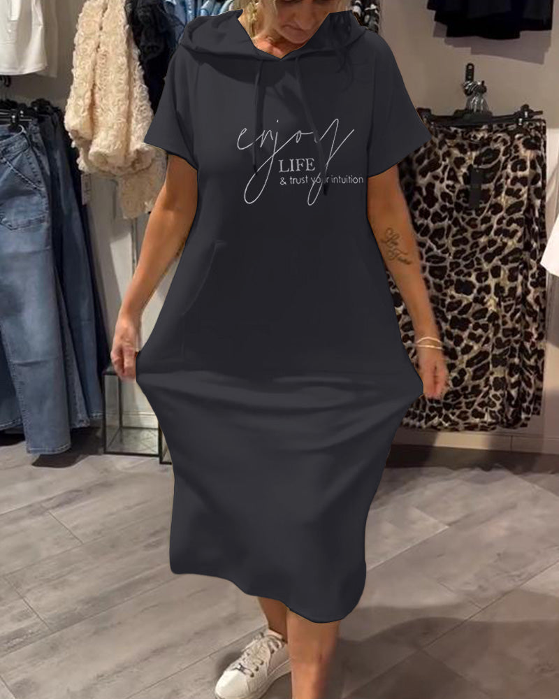 Saskia - Afslappet hættekjole