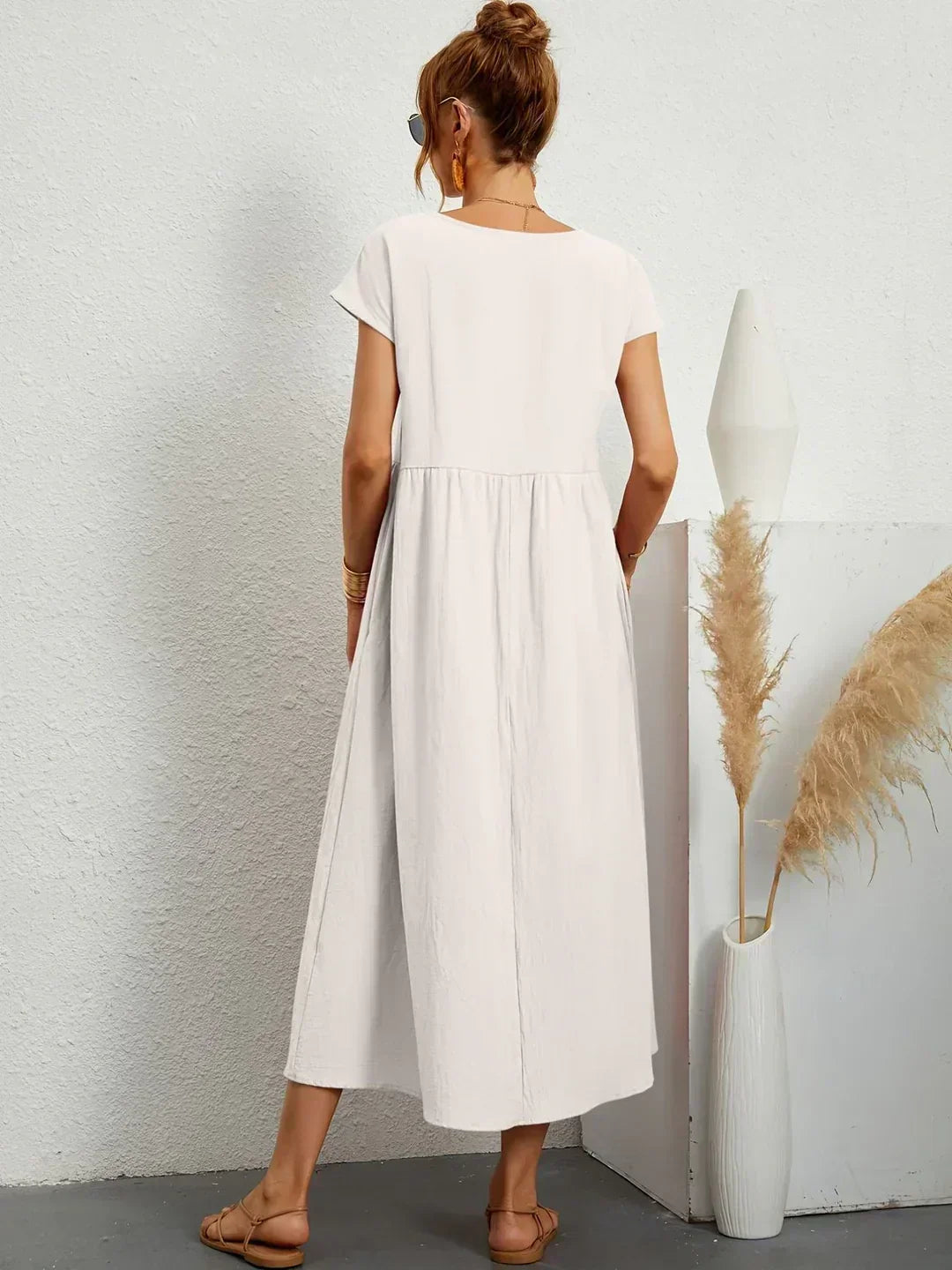 Gabriela - Enkel og Sofistikeret Elegance