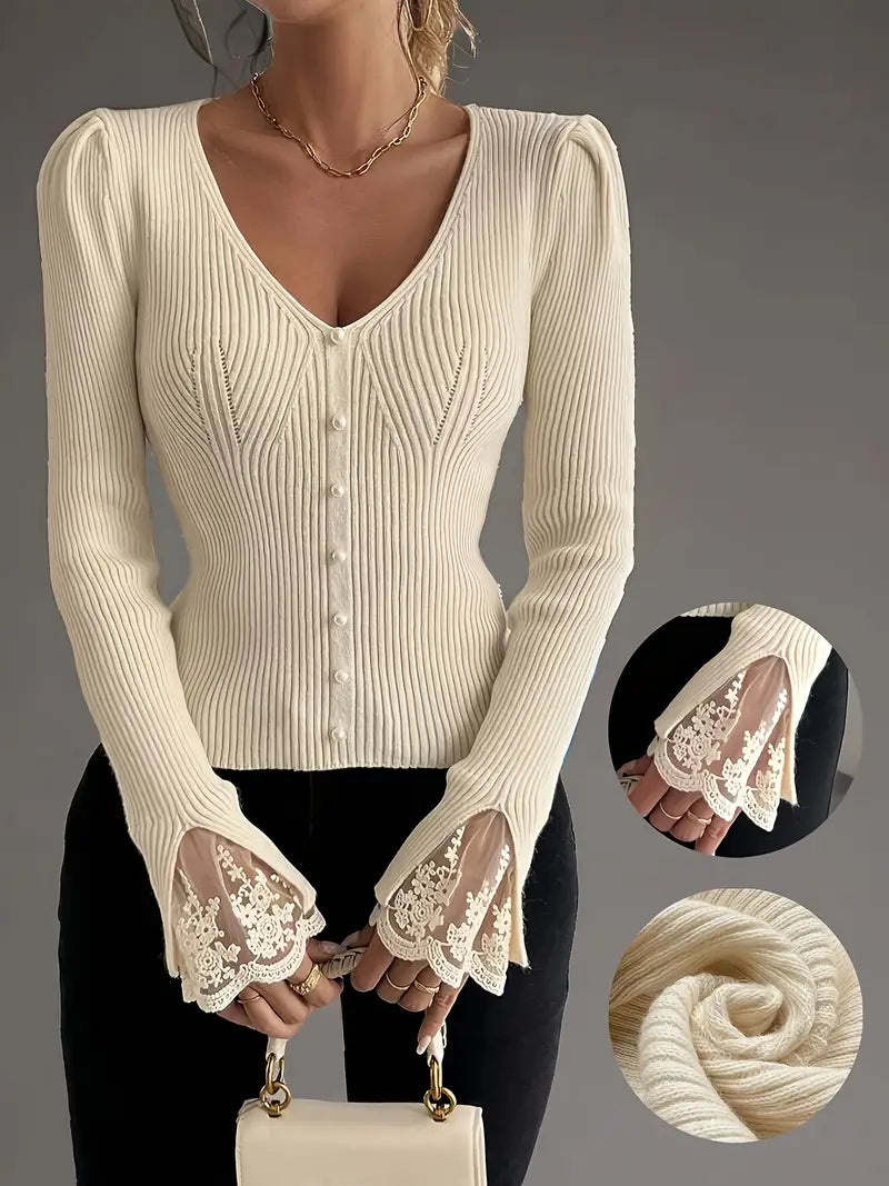Elena - Chic strikbluse med blonde