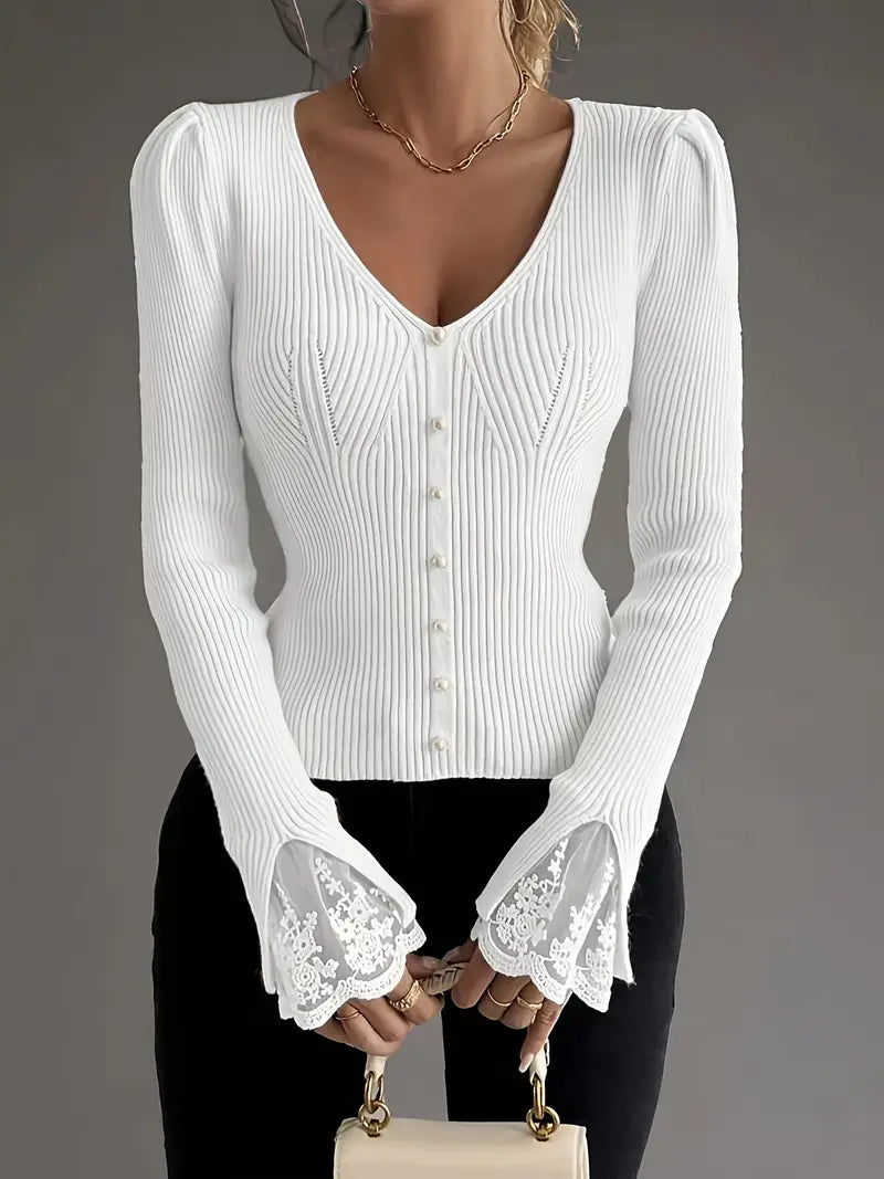 Elena - Chic strikbluse med blonde