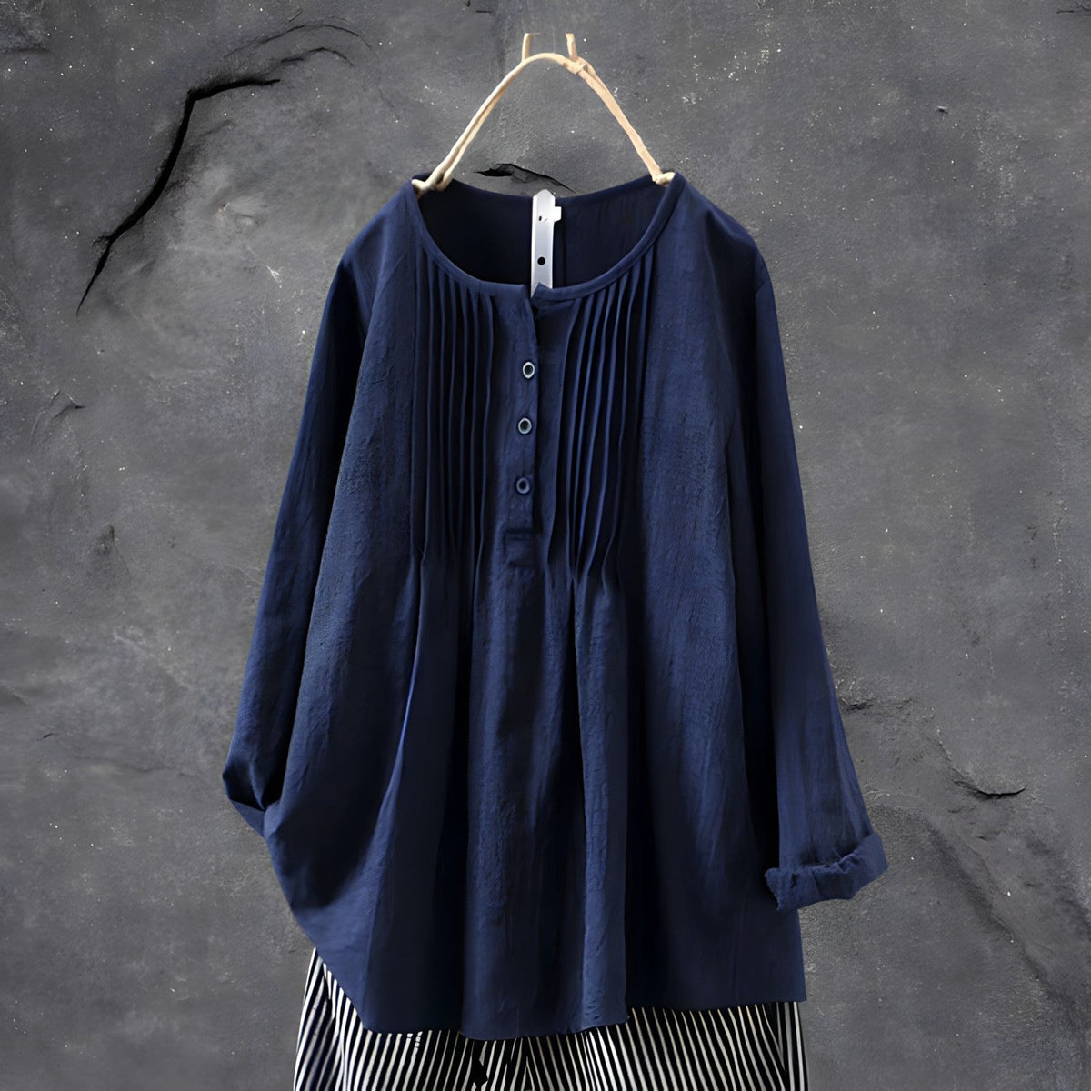 Sabina - Elegant og alsidig bluse