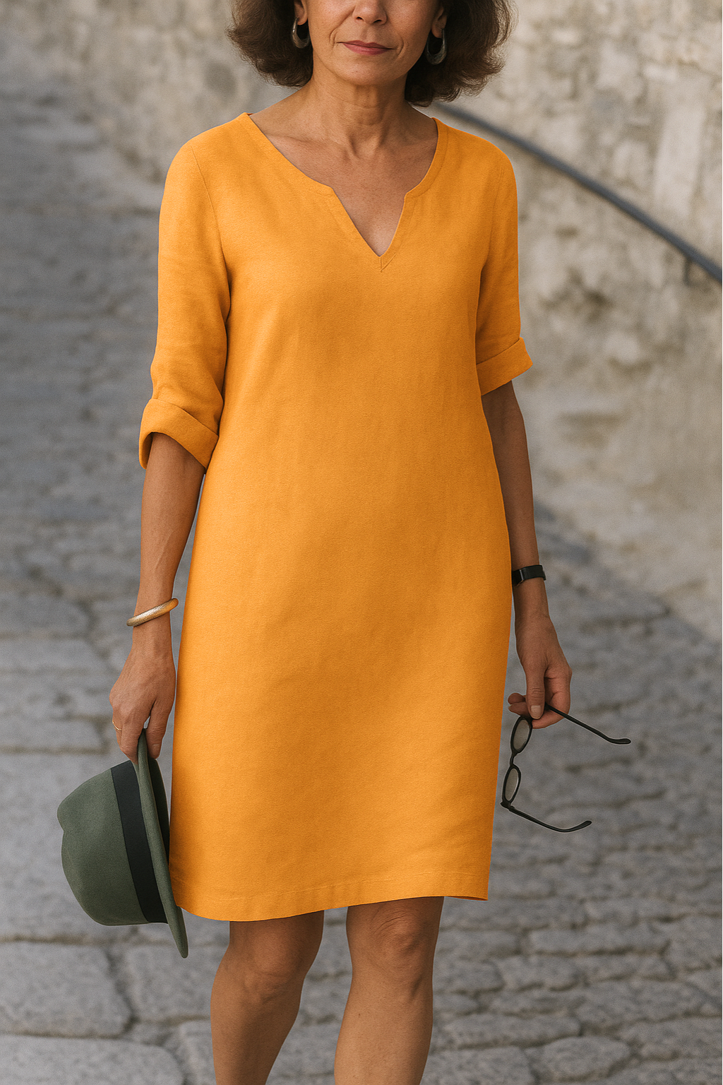 Lisette - Elegant kjole med V-hals