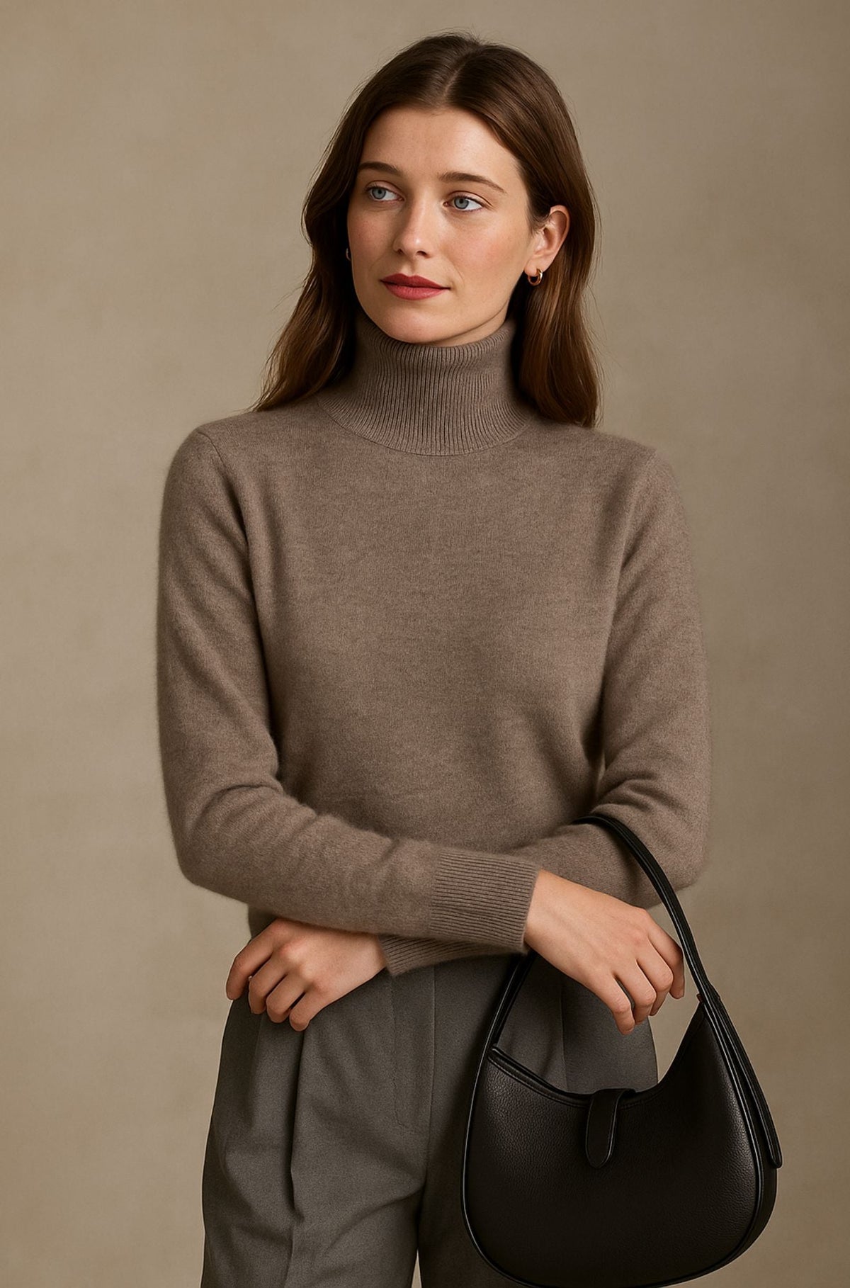 Amara - Luksuriøs rullekravesweater