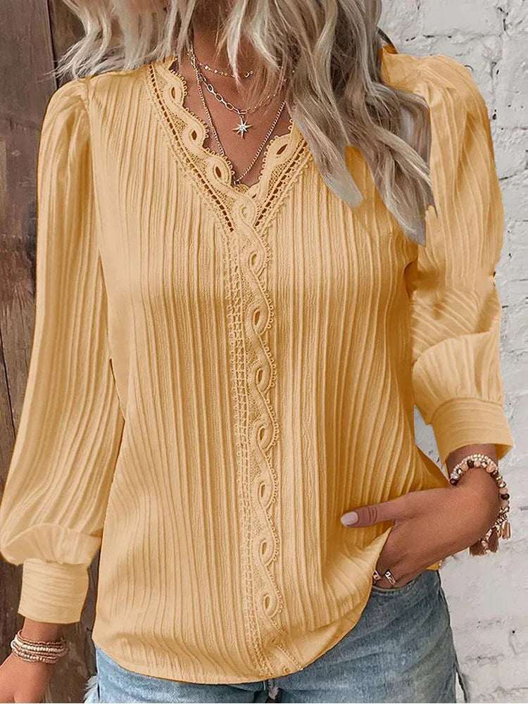 Lilly - Elegant plisseret bluse