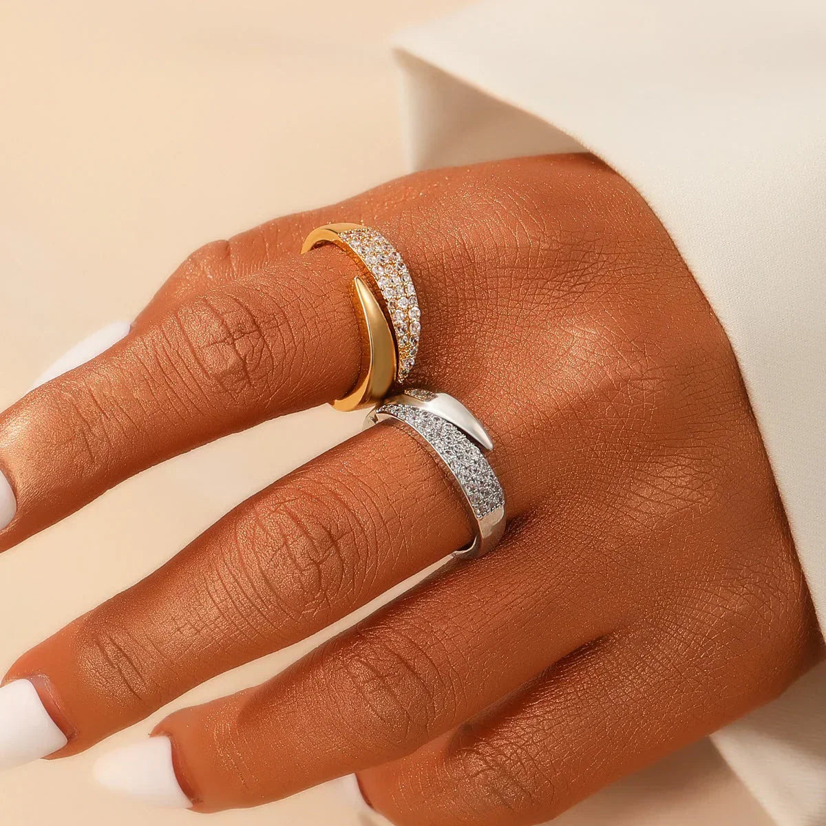 Leyna - Elegant Symbolsk Ring