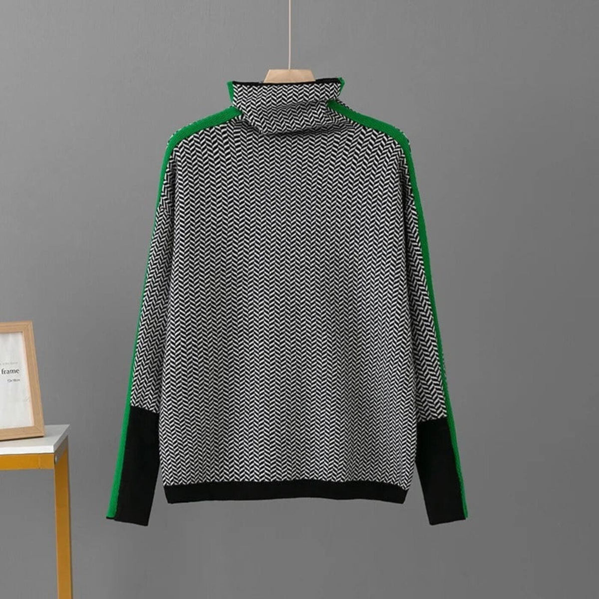 Hazel - Chic rullekravetrøje med sildebensmønster