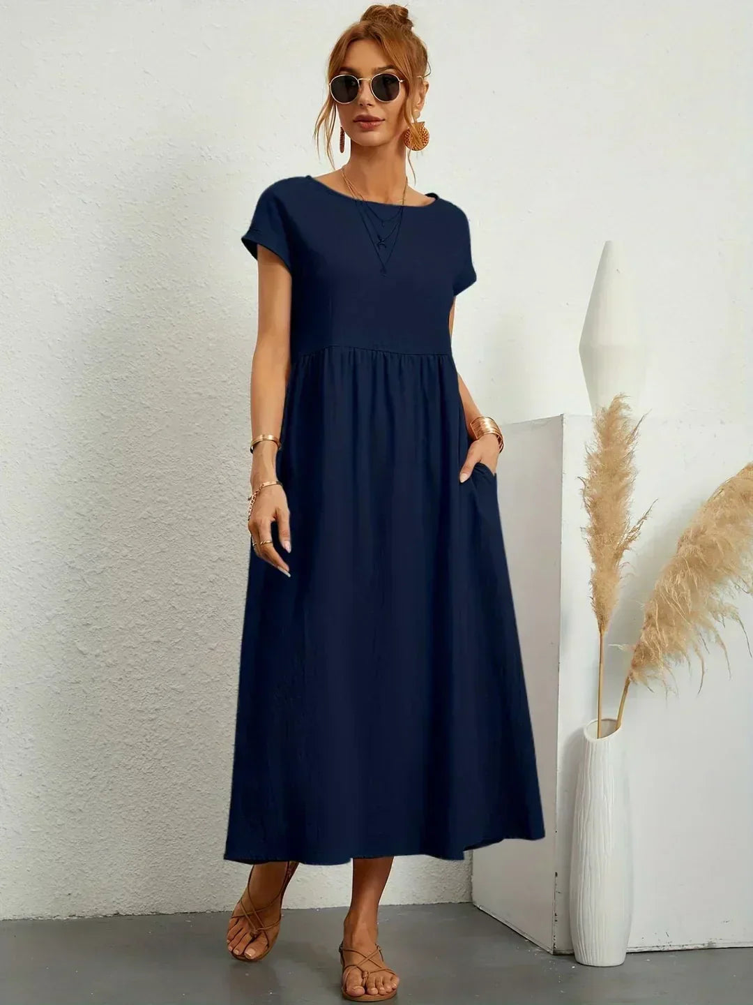 Gabriela - Enkel og Sofistikeret Elegance