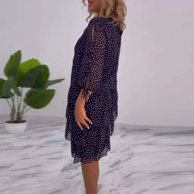 Ella - Elegant midikjole med prikker