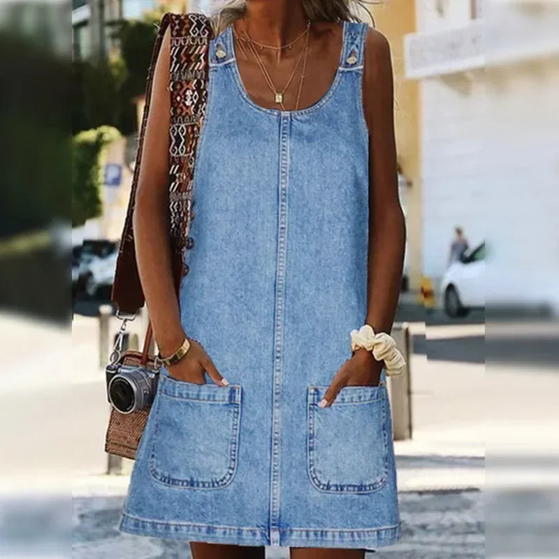 Sofia - Praktisk sommerkjole i denim