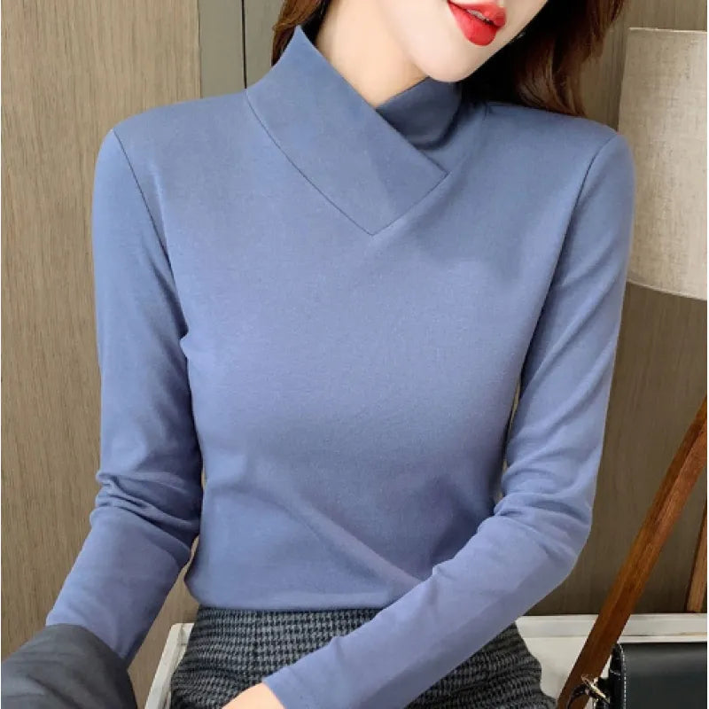 Liora - Chic T-shirt med rullekrave