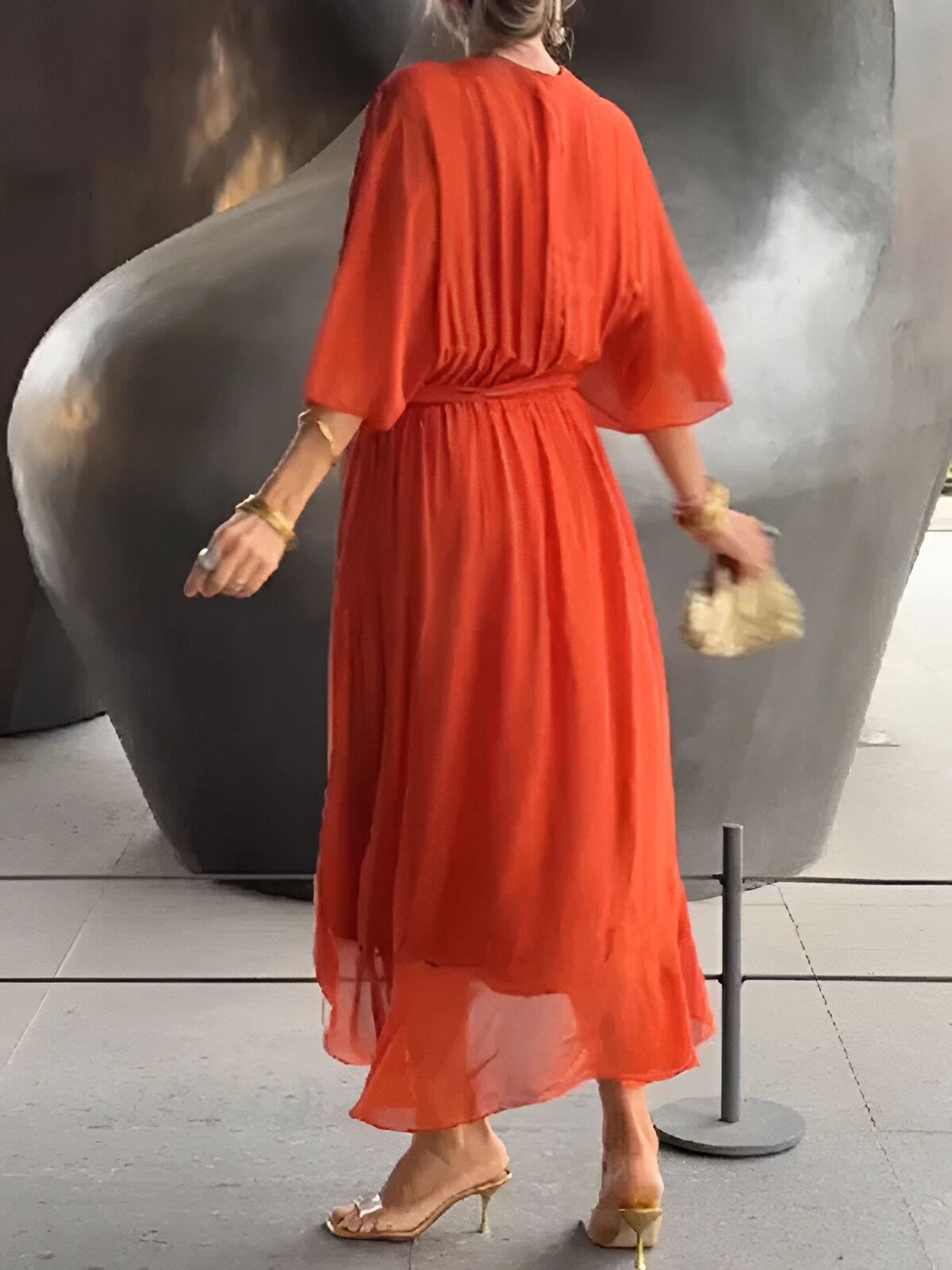 Monica - Elegant flydende kjole